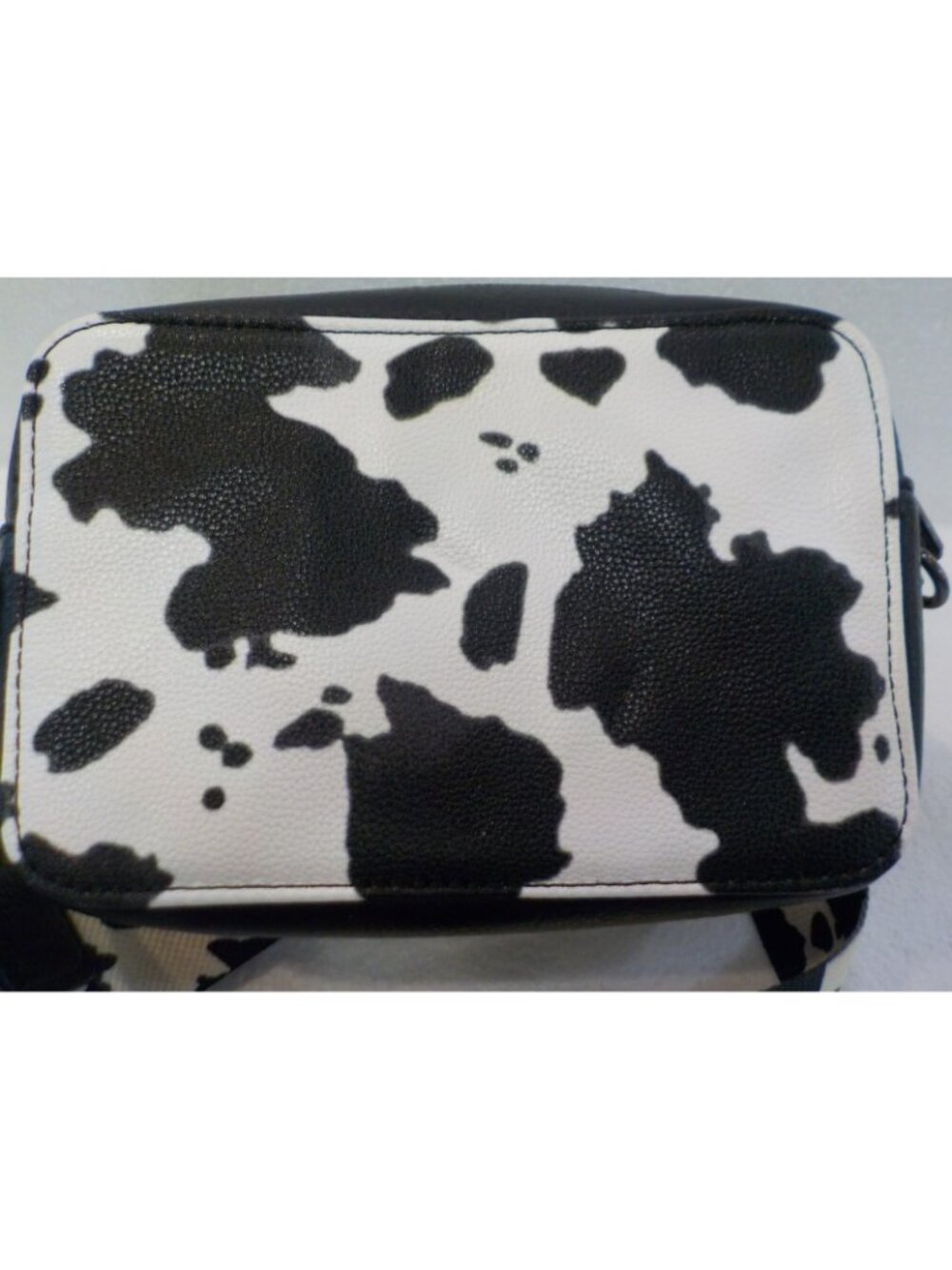 Wrangler Black & White Cow Print Crossbody Adj Strap Western Cowgirl - Picture 7 of 8